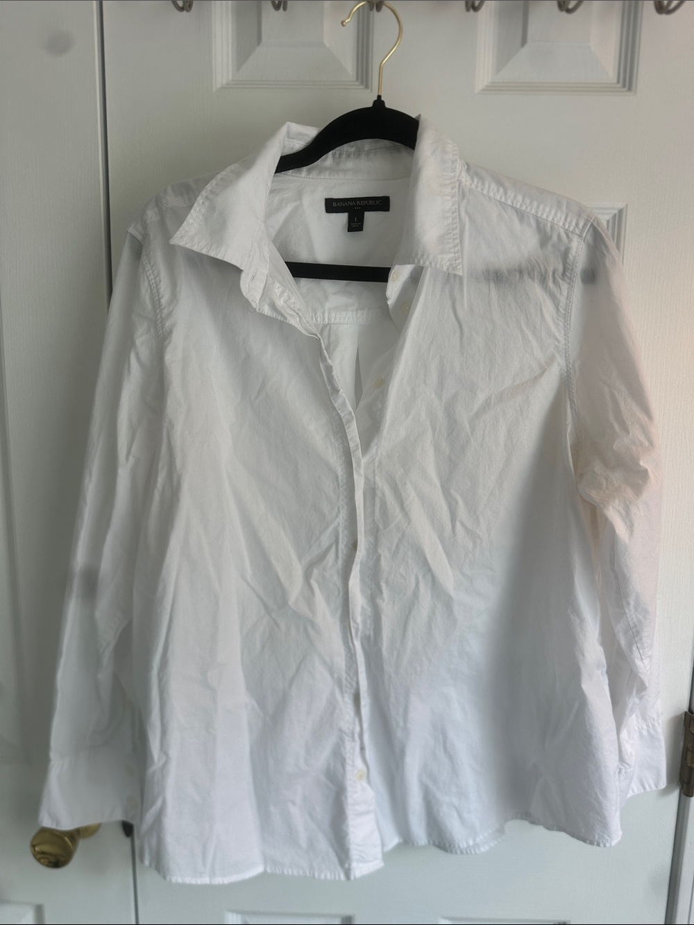 Banana Republic White Collared Button-Down Shirt